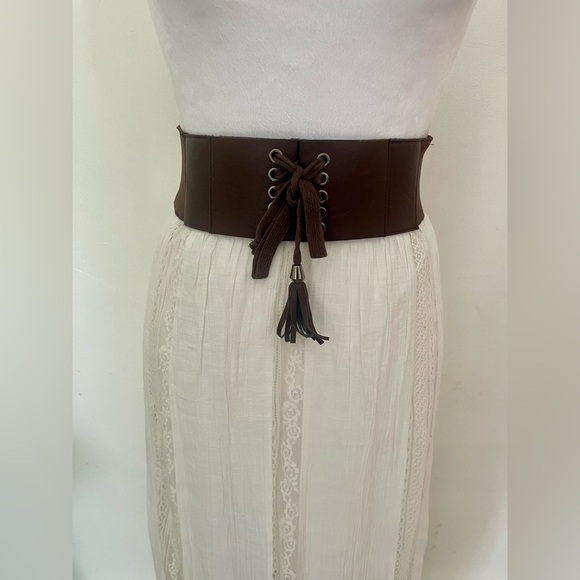 XL (15/17) White Maxi Skirt-Festival, Western Chic, Laced Romantic, Boho Style - Picture 4 of 13